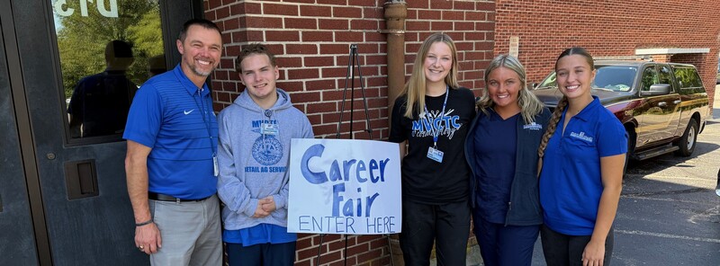 MVCTC Supports Valley View Elementary Career Fair Image